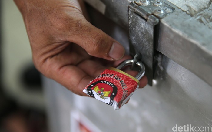 Kotak suara pemilu. Foto: Ari Saputra Kotak suara pemilu. Foto: Ari Saputra