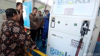Menteri ESDM Ignasius Jonan berbagi pengalamannya kepada ratusan pegawai PT Perusahaan Gas Negara Tbk (PGN) yang hadir pada acara Leaders Talk di Kantor Pusat PGN, Jakarta, Jumat (17/2/2017).