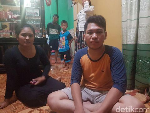 Iqbal, keponakan Siti Aisyah