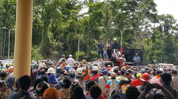Takut Jadi Pengangguran, Pekerja Freeport Demo di Timika