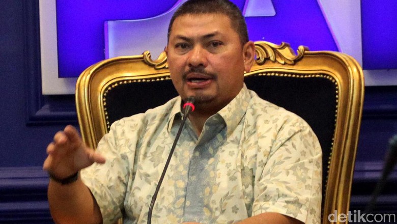 KPK Panggil Ketua Fraksi PAN Terkait Suap Taufik Kurniawan KPK Panggil Ketua Fraksi PAN Terkait Suap Taufik Kurniawan