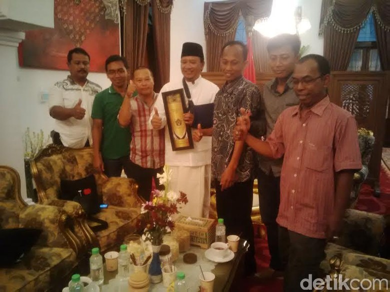 Bupati Irsyad Perintahkan Dispora Perhatikan Potensi Atlet Daerah Bupati Irsyad Perintahkan Dispora Perhatikan Potensi Atlet Daerah