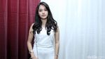 Black Vs White ! Gaya Amanda Rawles dan Anggika Bolsterli di Trans TV