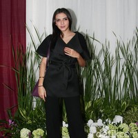 Selebriti yang hadir di acara Transformasional. Gedung Bank Mega, Kapten Tendean, Jakarta Selatan. [Foto: Mohammad Abduh]