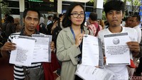 Mereka melaporkan PT. Go-Jek Indonesia karena melakukan tindakan sewenang-wenang memberhentikan secara sepihak dan menahan uang yang menjadi hak driver.