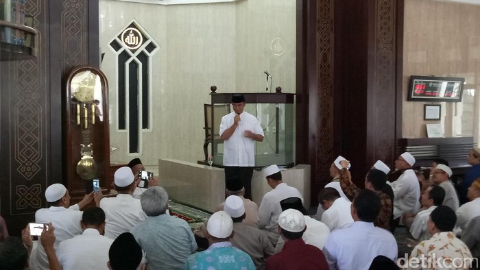 Salat Jumat di Kuningan, Anies Cerita Pengalaman 5 Bulan di Pilgub