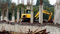 Renovasi juga ditargetkan akan selesai tepat waktu pada Oktober 2017 mendatang.