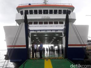 Kunjungi Wakatobi, Menhub Cek 3 Pelabuhan