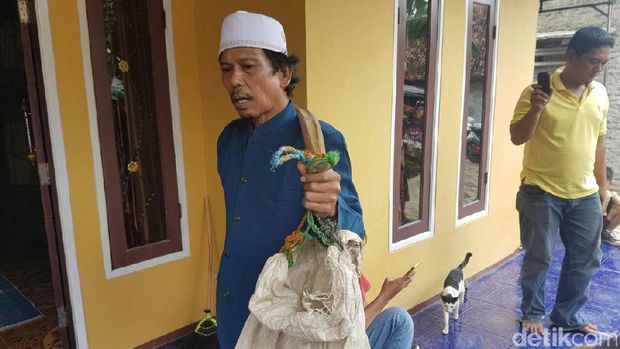 Permohonan Ayah Siti Aisyah yang Berdagang Rempah-rempah