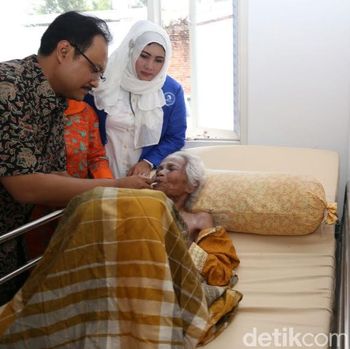 Lansia di UPTD Graha Wreda, Jalan Jambangan