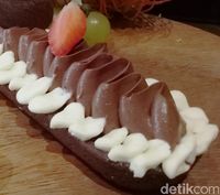 Tiga Dessert dengan Paduan Cokelat Premium Prancis Ada di Bakery Ini
