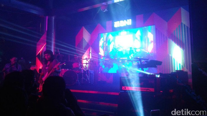 Gugun Blues Shelter Main di Java Jazz on The Move