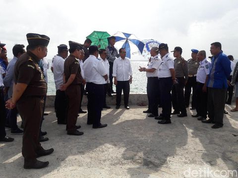Menhub Budi Karya cek 3 pelabuhan di Wakatobi
