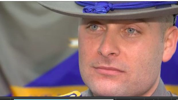 Berbekal Instruksi Via Telepon, Ibu Ini Melahirkan di Jalan