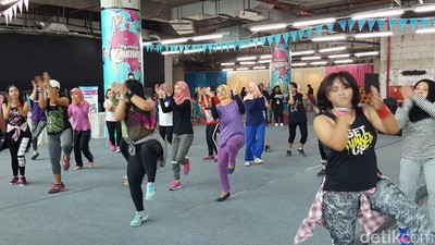 Serunya Zumba Bareng di Sabtu Pagi