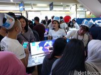 V5Plus Disambut Antusias, Vivo Gelar Super Selling Day