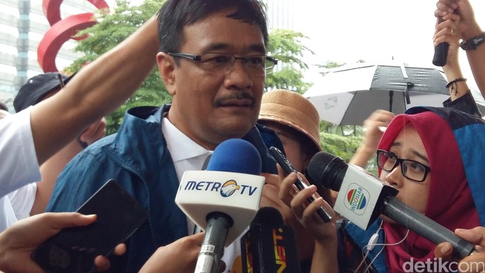 Djarot Minta Bawaslu Tindak Lanjuti Dugaan Pelanggaran di TPS