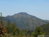 Pendaki Posting Pura-pura Kencing di Tlogo Kuning Gunung Lawu, Relawan Geram