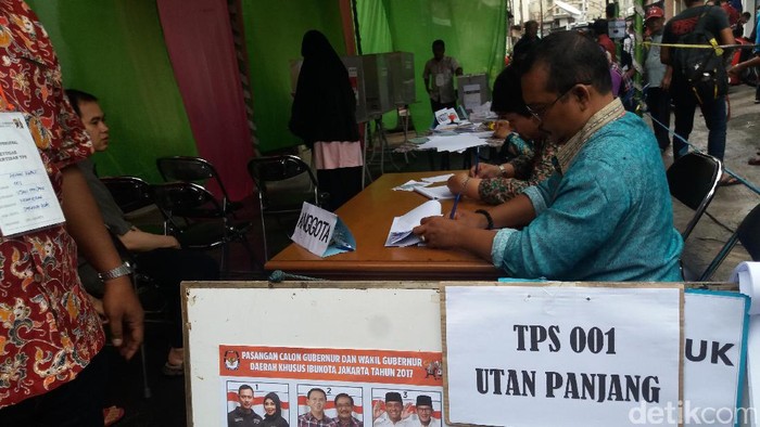 Pemilih di TPS 001 Utan Panjang Berkurang Saat Pencoblosan Ulang