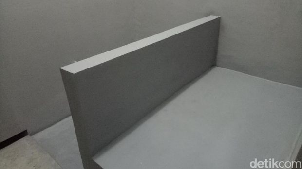 Berlantai Semen, Tahanan Korupsi KPK Tidur Bareng dengan Kakus
