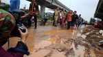 Ahok Lihat Langsung Banjir Cipinang Melayu