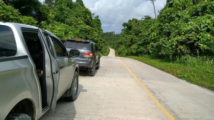 Jalan Trans Papua Sorong-Manokwari
