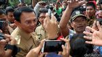Ahok Kunjungi Pengungsi Banjir Cipinang Melayu