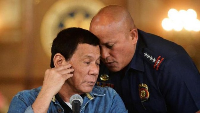 Pensiunan Polisi Sebut Duterte Perintahkan Bunuh Wanita Hamil