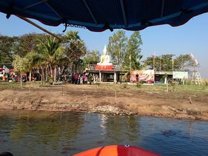 Legenda di Balik Danau Pink Thailand
