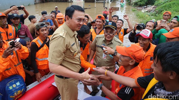 Ahok: Banjir Tinggal 80 Titik, Rata-rata 3 Jam Surut