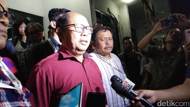 Pantas Nainggolan  Warga melapor ke Bawaslu DKI karena tidak bisa mencoblos pada pemungutan suara, Senin (20/2/2017)