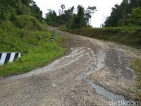 Jalan Trans Papua rute Sorong-Manokwari