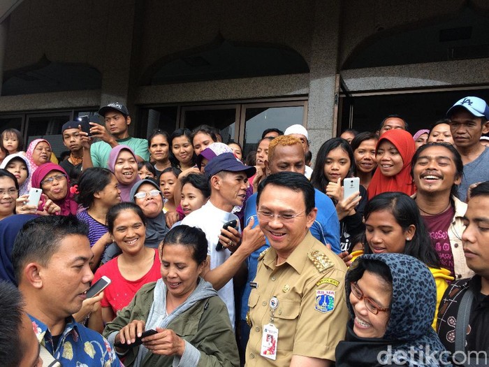 Ahok: Warga Jakarta Harap Waspada Titik-titik Banjir