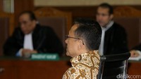 Irman terbukti menerima suap Rp 100 juta di rumahnya dari pasangan suami istri Xaveriandy Sutanto dan Memi pada 16 September 2016. Memi yang merupakan pengusaha terlebih dahulu menelepon Irman soal kelangkaan gula di Provinsi Sumatera Barat.