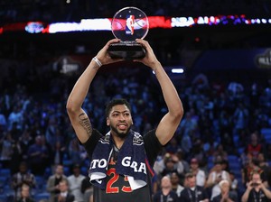 Malam Sempurna Anthony Davis