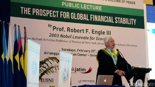 Peraih Nobel ekonomi terima gelar Doktor Honoris Causa dari Unair