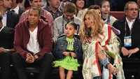 Beyonce saat menyaksikan pertandingan NBA All-Star di Louisiana, AS pada akhir pekan lalu. Theo Wargo/Getty Images/detikFoto.
