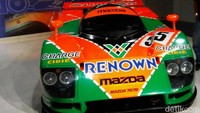 Di Museum ini juga memamerkan mesin rotari dan mobil balap Mazda 787B yang merupakan mobil balap Jepang pertama yang memenangkan balapan 24 jam di Le Mans, Perancis.