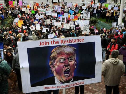 Unjuk rasa anti-Trump di Los Angeles 
