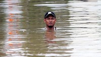 Ketinggian air di kompleks ini bervariasi, bahkan ada yang mencapai 1,5 meter.