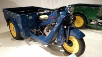 Sang pendiri Mazda Jujiro Matsuda, di tahun 1931 dengan nama pabrik Toyo Kogyo pertama kali meluncurkan truk tiga roda yang dikenal dengan nama Mazda Go.