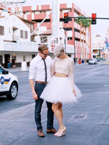 5 Ide Gaun Pernikahan Two-Piece Untuk Pengantin yang Ingin Tampil Beda