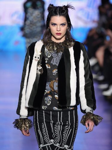 Kendall Jenner Butuh Waktu 2 Minggu untuk Merapikan Lemarinya