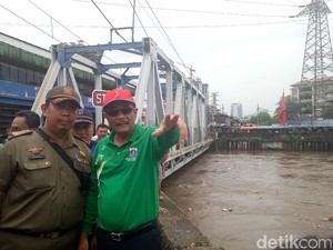 Banjir Masih Terjadi, Djarot: Kami Keruk Sungai dan Siagakan Pompa