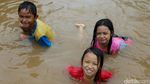 Banjir Terjang Komplek Billymoon Pondok Kelapa
