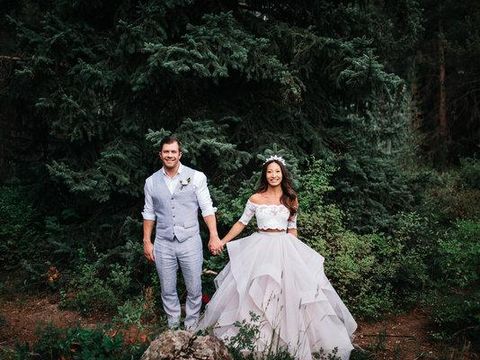5 Ide Gaun Pernikahan Two-Piece Untuk Pengantin yang Ingin Tampil Beda