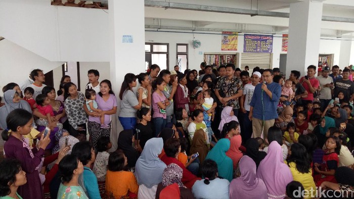 Didatangi Anies, Eks Warga Bukit Duri Keluhkan Biaya Pembuatan KTP