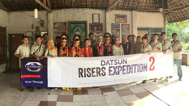 Tetap Bertopeng Selama 40 Tahun