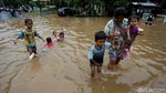 Banjir Terjang Komplek Billymoon Pondok Kelapa
