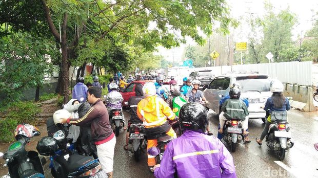 Ketinggian air mulai surut